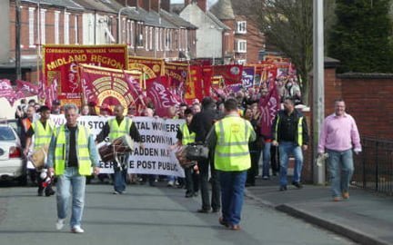 Postal workers take national action