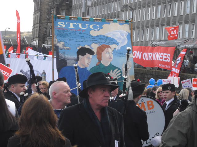 20,000 march in Edinburgh against public sector cuts