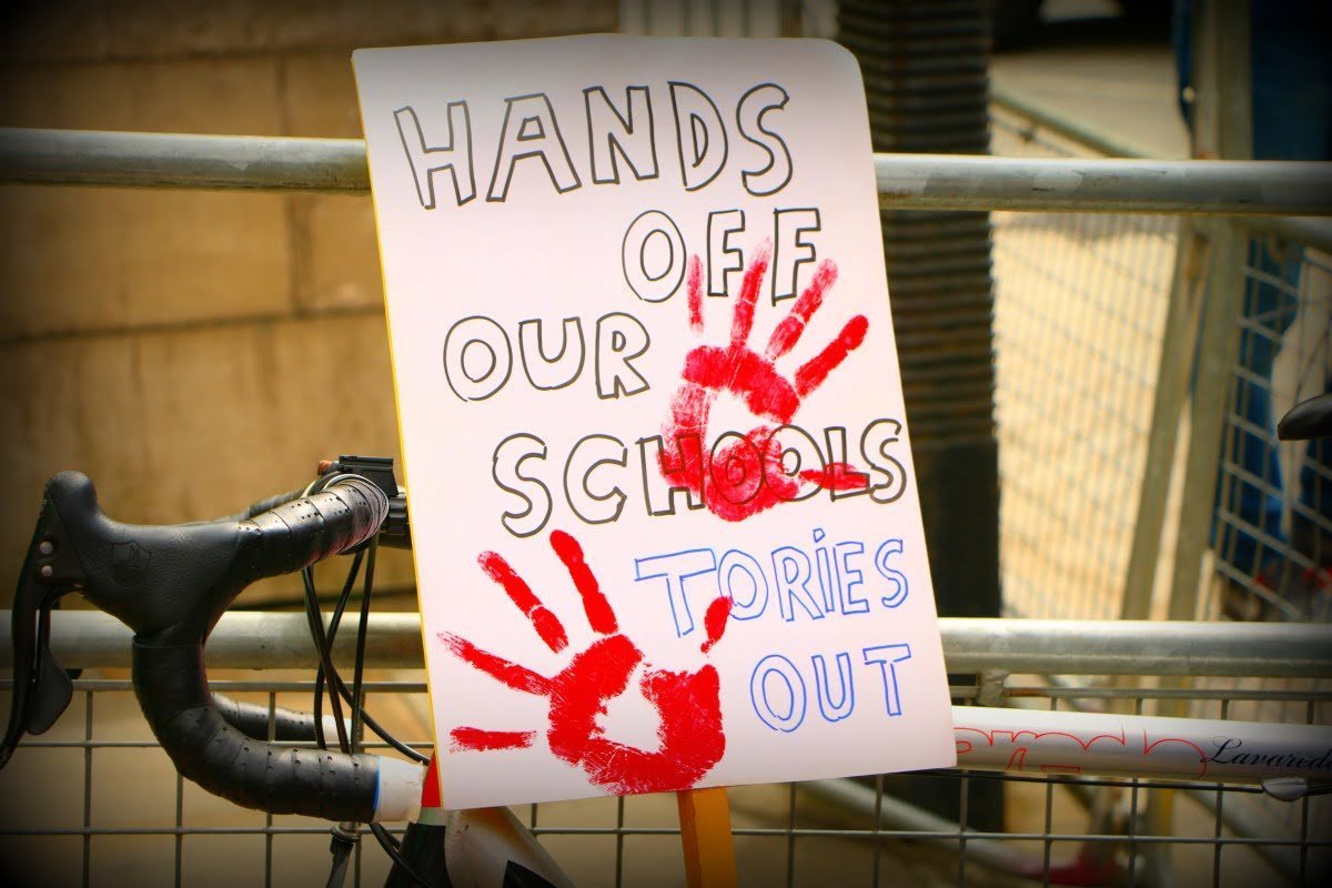 NUT strike: 10,000 protest against academies and austerity