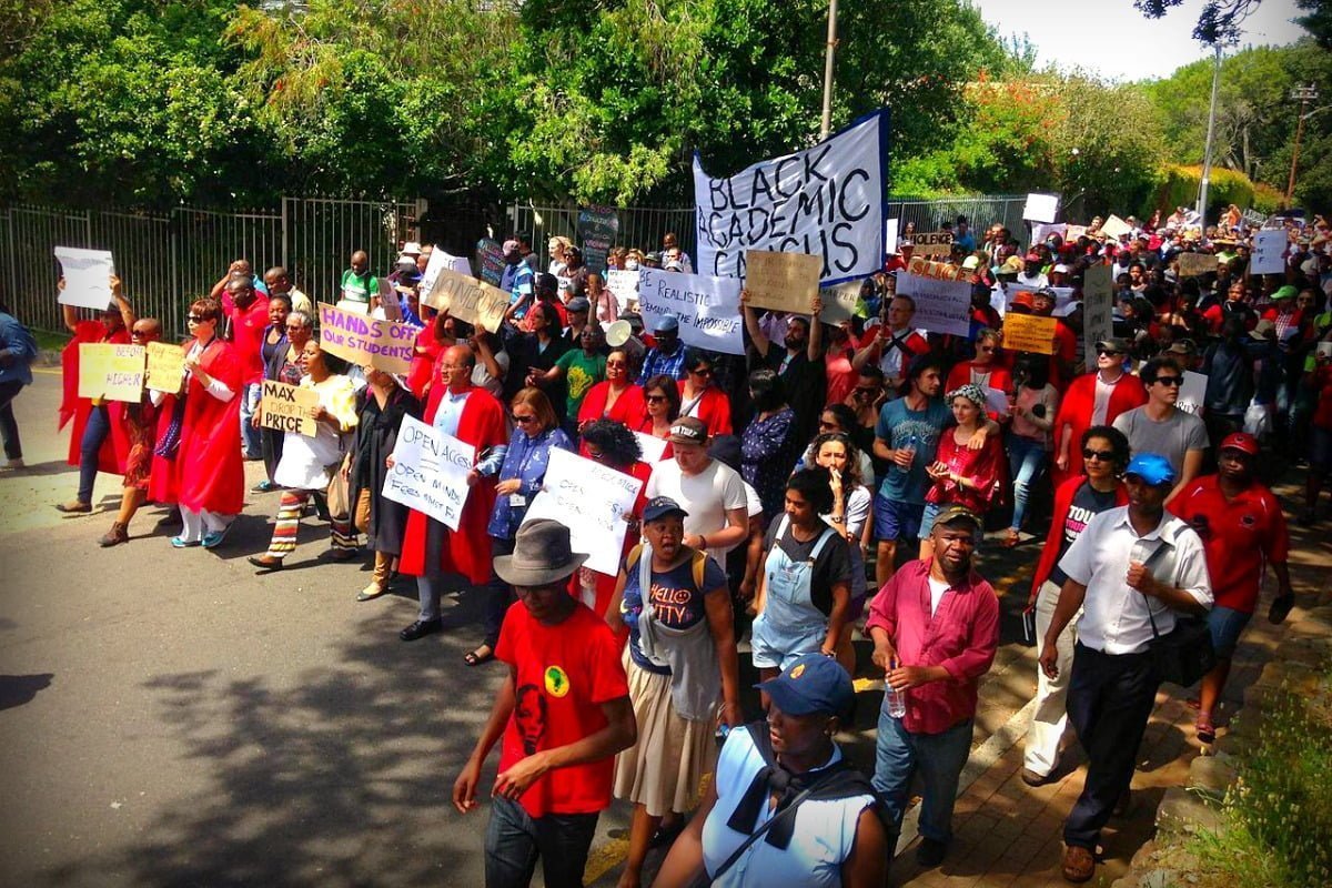 Solidarity with South African students – #FeesMustFall