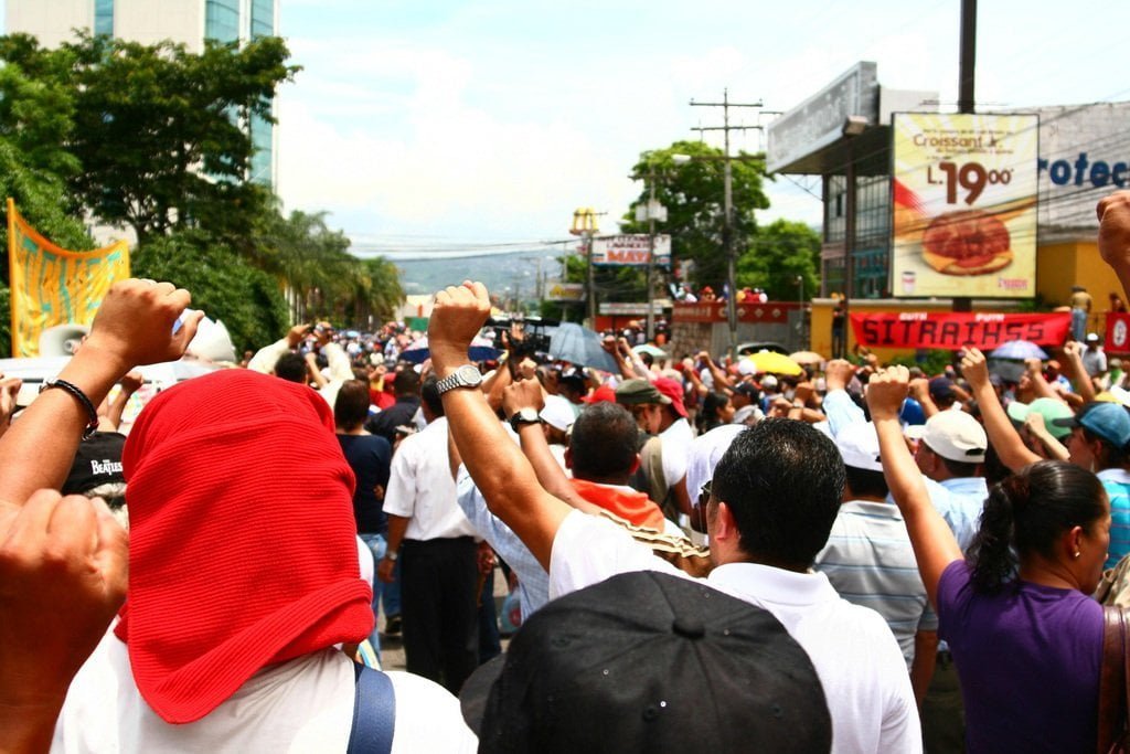 Honduras: only the action of the masses can guarantee the removal of JOH