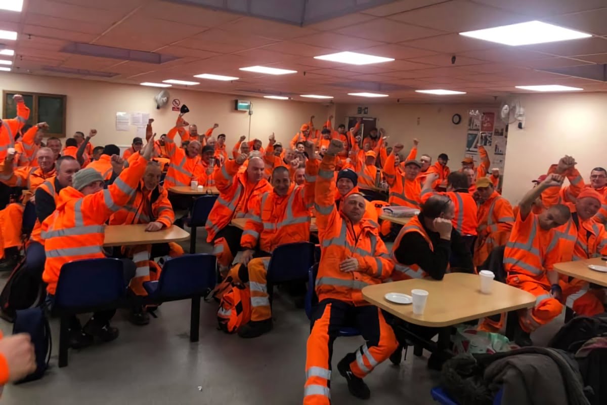 Bexley refuse workers show the way in fight against profiteers