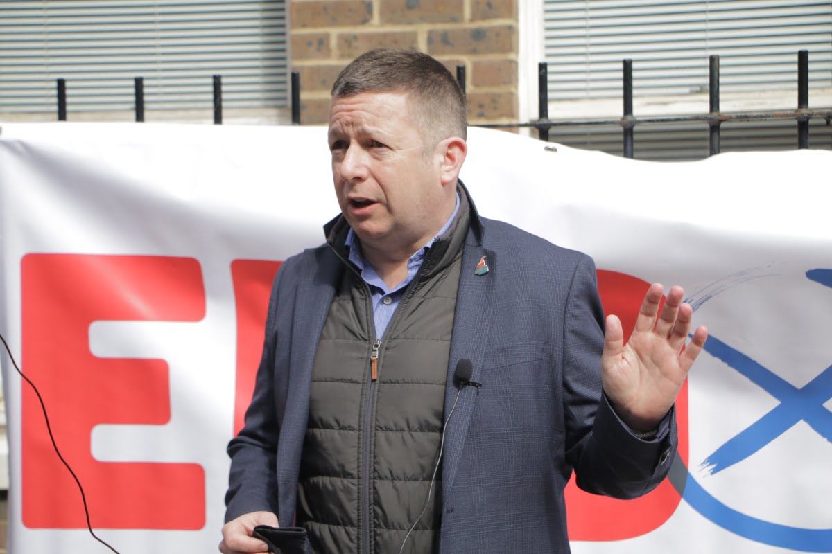Right wing panics as Beckett campaign gathers momentum