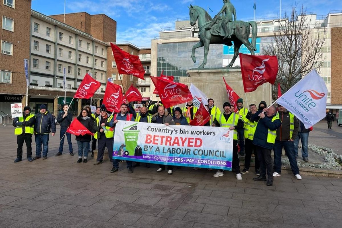 Workers’ anger reaches boiling point in Coventry as bin strike continues