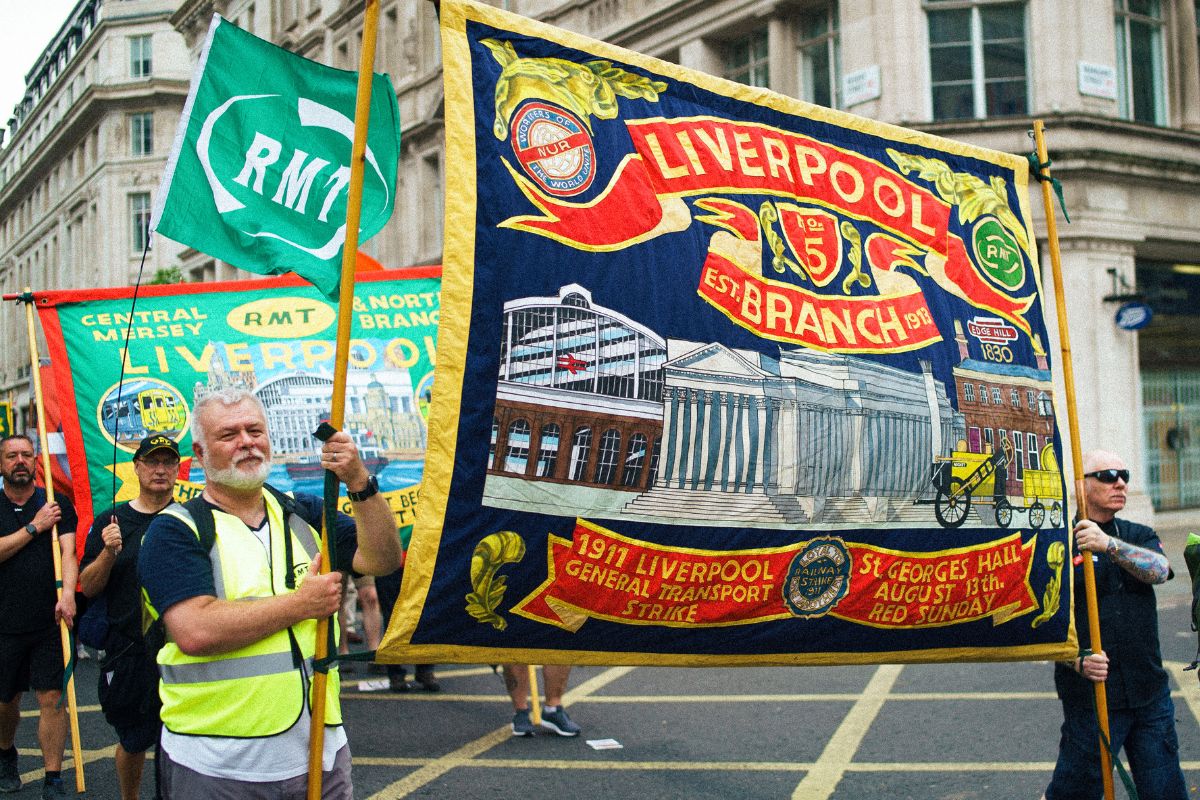 RMT strike: “It’s class war” – Victory to the workers!